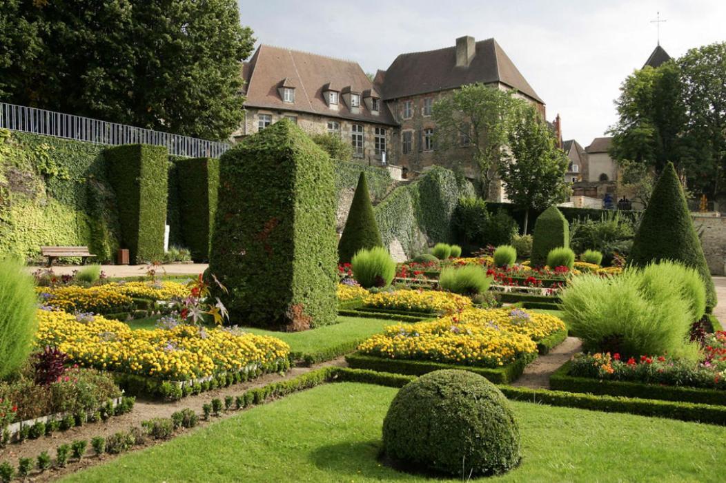 Ld-Location Montlucon Intermarche Appartement Buitenkant foto