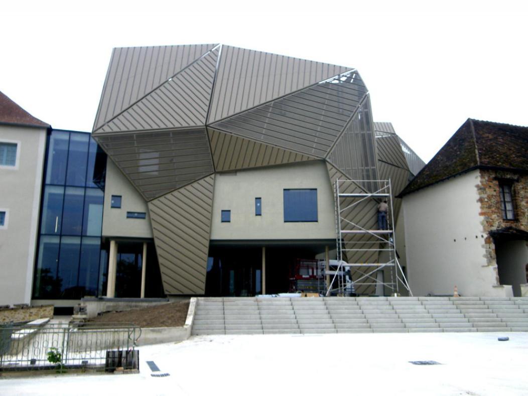 Ld-Location Montlucon Intermarche Appartement Buitenkant foto